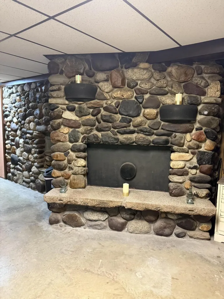 275 Kennebec Road Hampden ME 04444