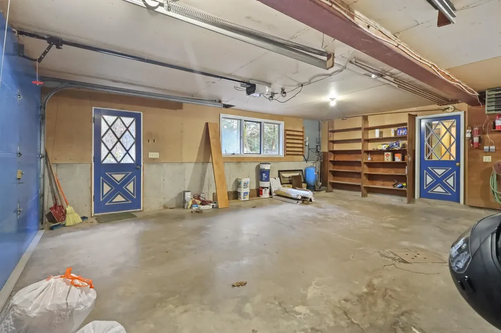 275 Kennebec Road Hampden ME 04444