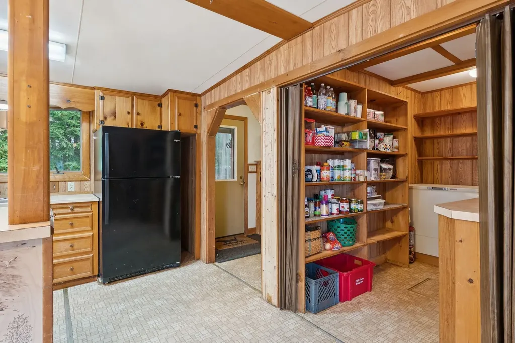 587 Woodland Avenue Old Town ME 04468