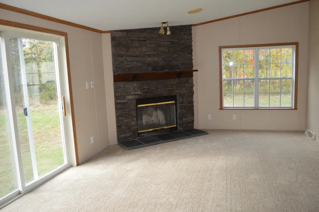 21 Stonewall Drive Livermore ME 04253