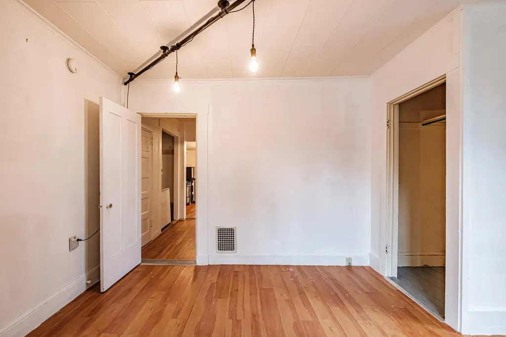 29 Pine Street Bath ME 04530