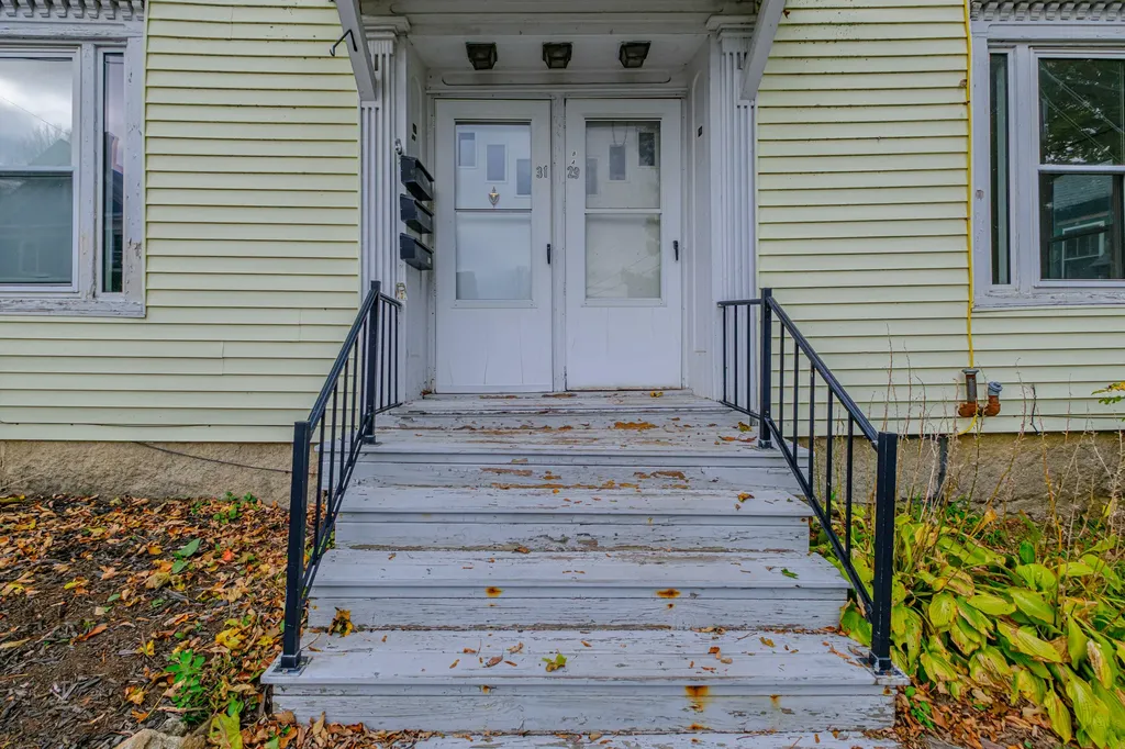 29 Pine Street Bath ME 04530