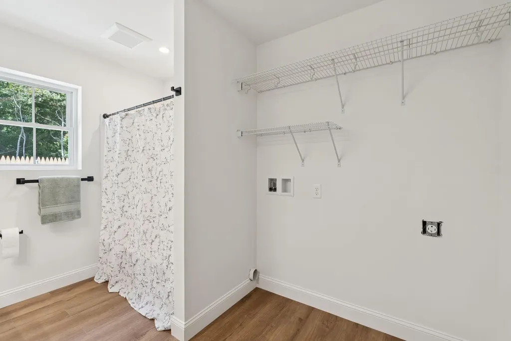 3 Lindsay Way Sidney ME 04330