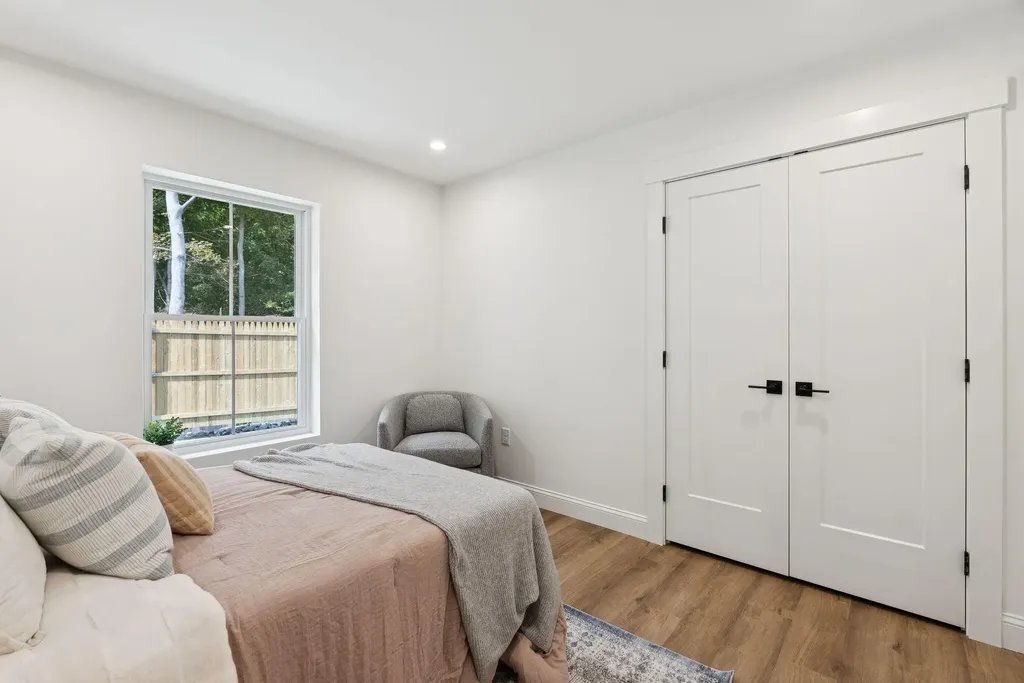 3 Lindsay Way Sidney ME 04330