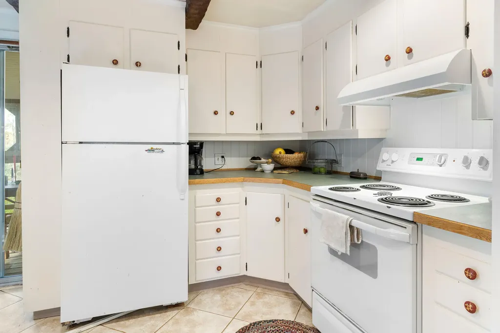 317 Friendship Road Waldoboro ME 04572