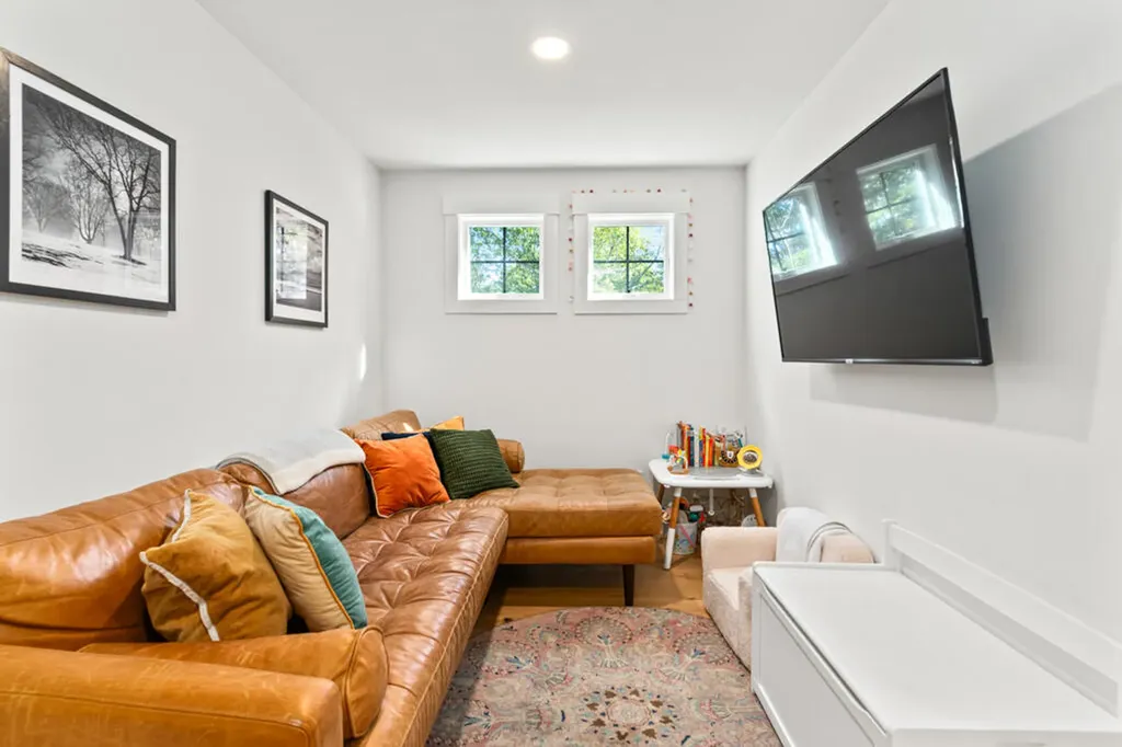144 Moody Road Brunswick ME 04011
