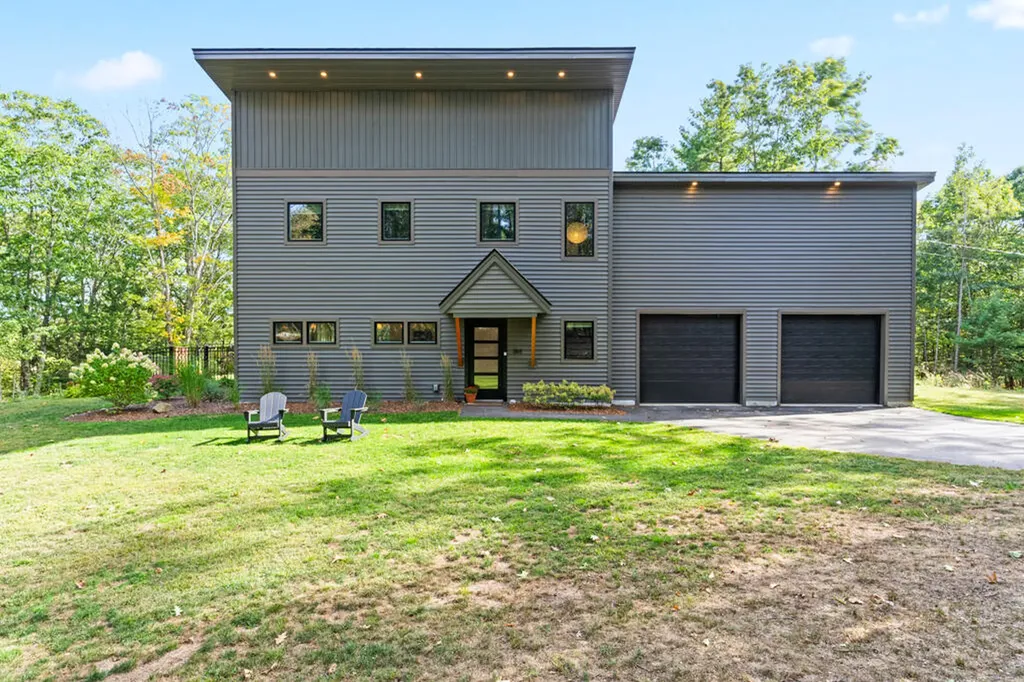 144 Moody Road Brunswick ME 04011