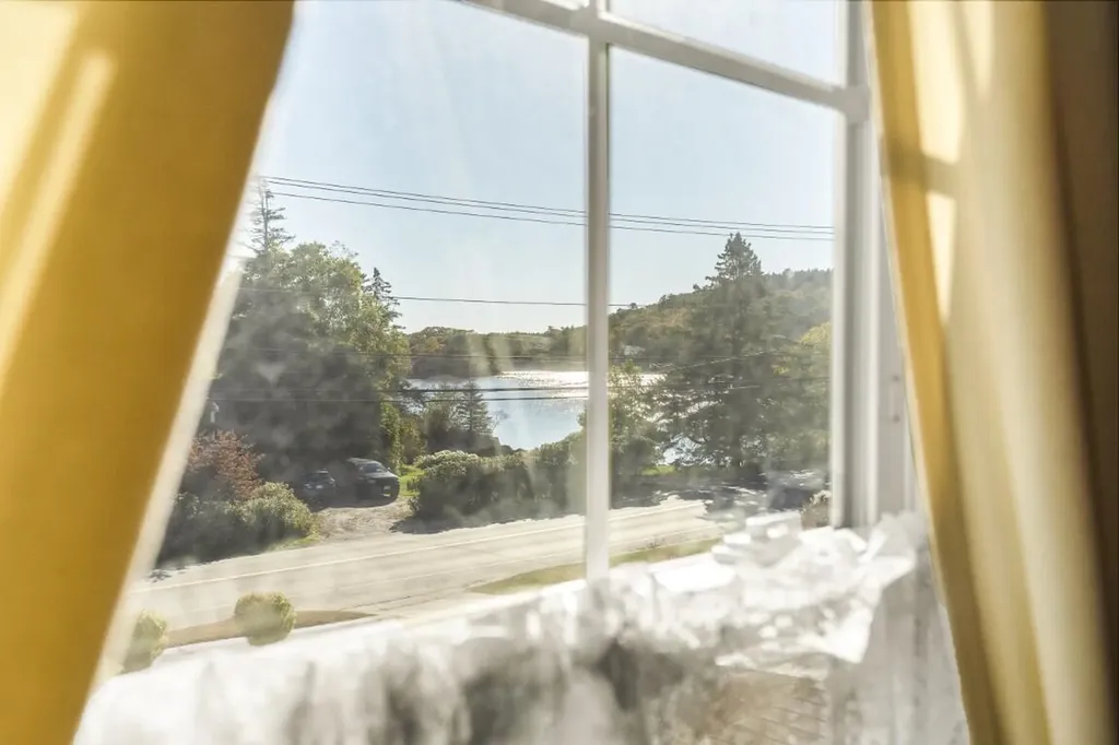 210 Ocean Point Road Boothbay ME 04544