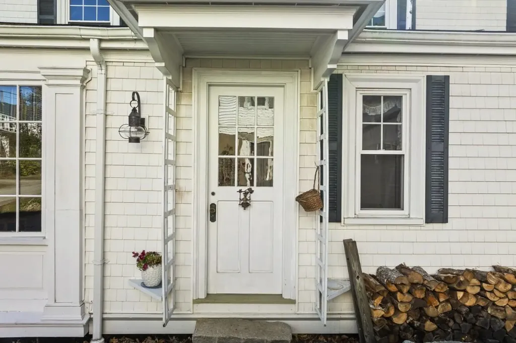 210 Ocean Point Road Boothbay ME 04544