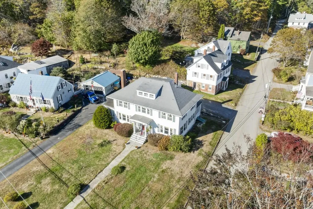210 Ocean Point Road Boothbay ME 04544