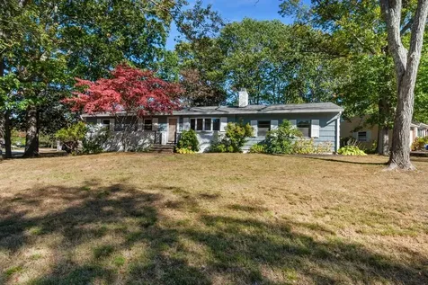 26 Mariette Drive Portsmouth NH 03801