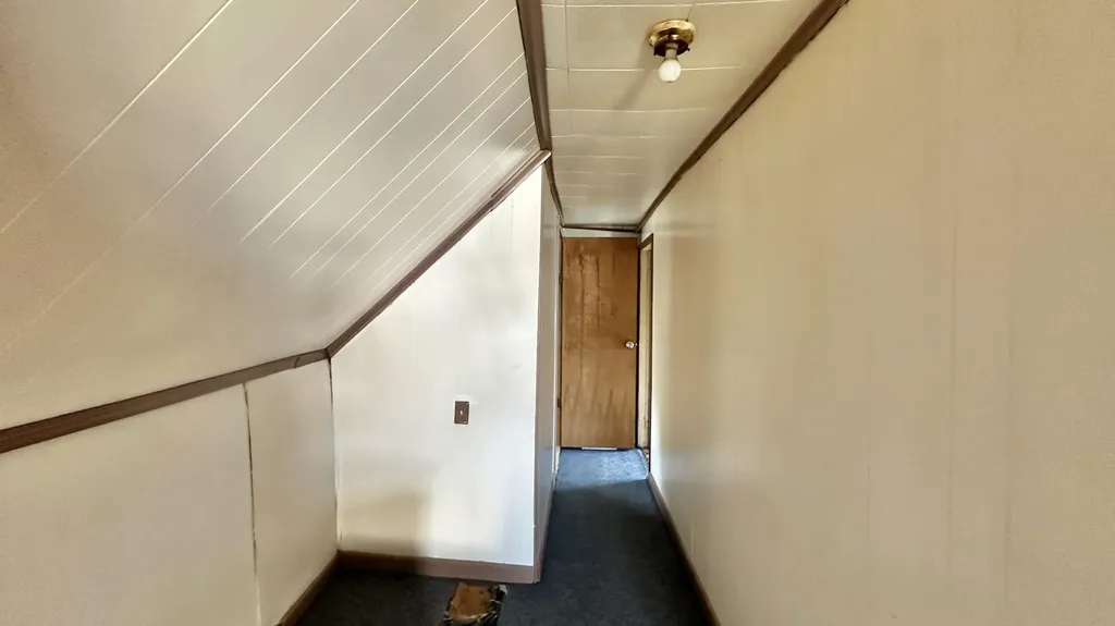 122 Knox Street Millinocket ME 04462