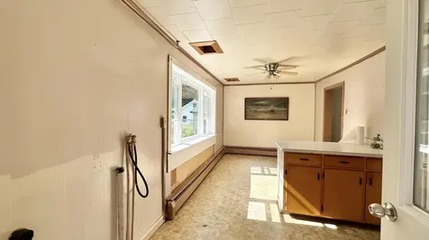 122 Knox Street Millinocket ME 04462