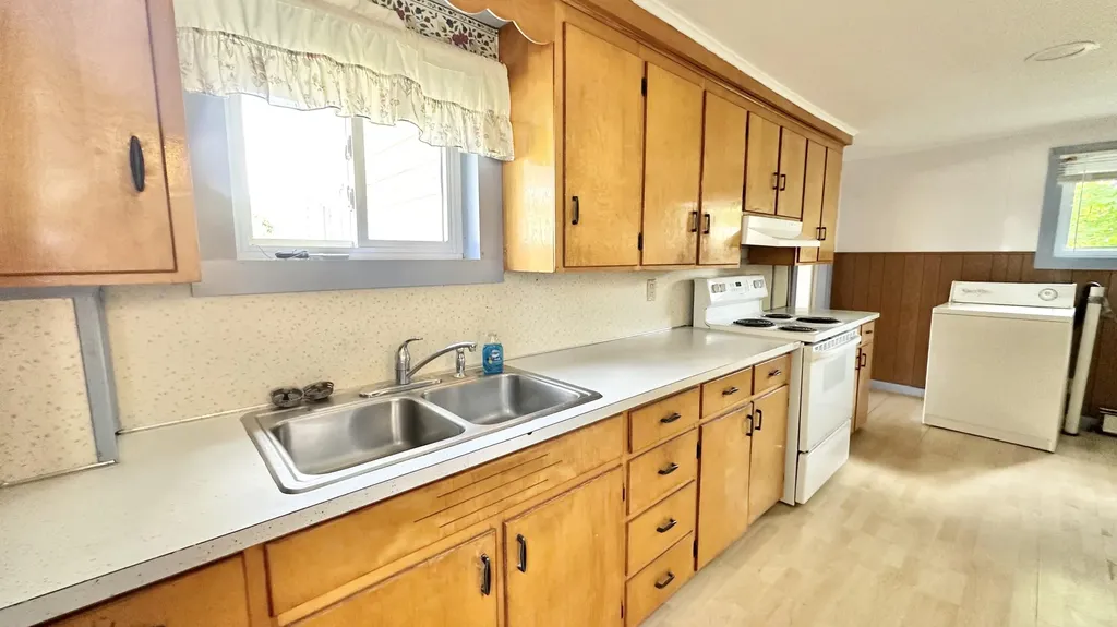 120 Knox Street Millinocket ME 04462