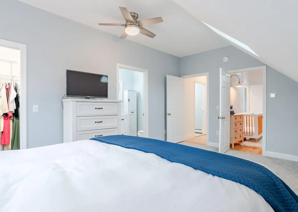 1035 Broadway South Portland ME 04106