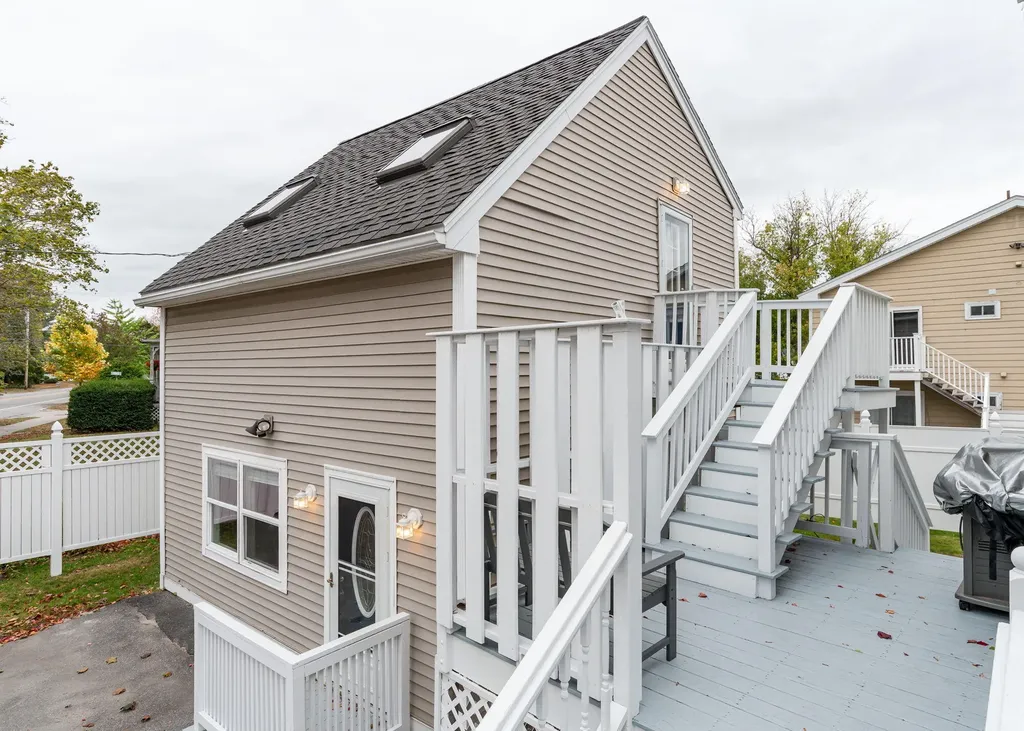 1035 Broadway South Portland ME 04106