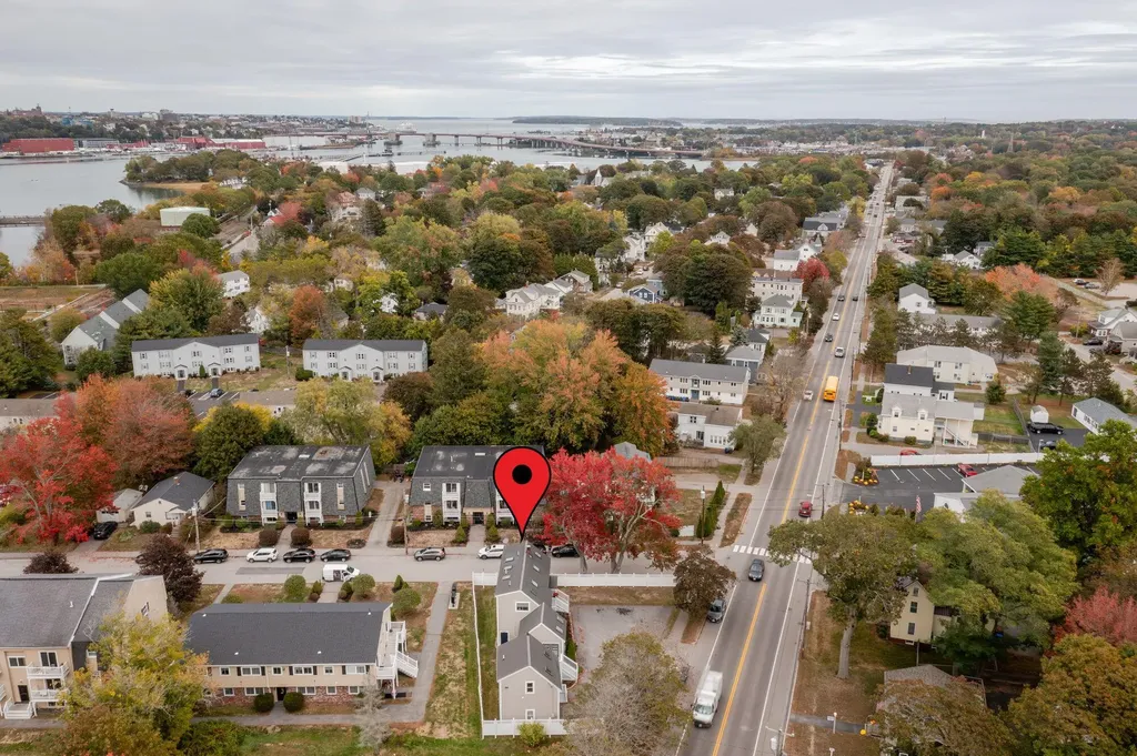 1035 Broadway South Portland ME 04106