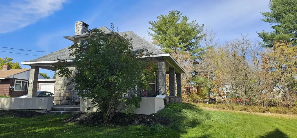 9 School Street Presque Isle ME 04769