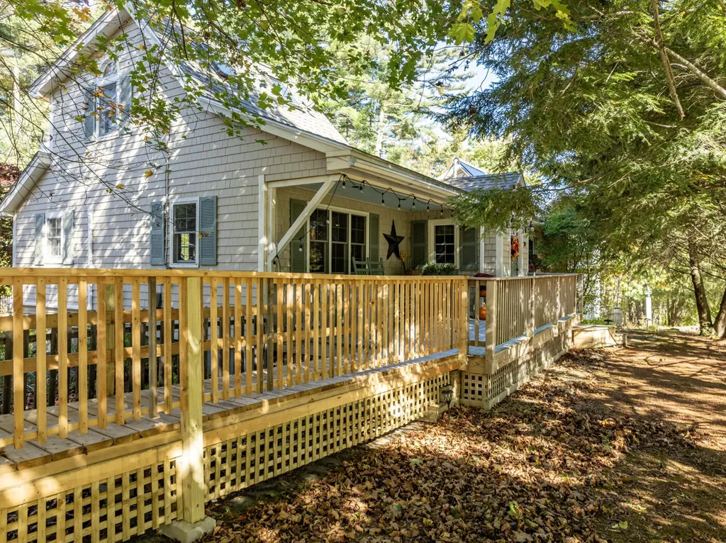 319 West Street Rockport ME 04856