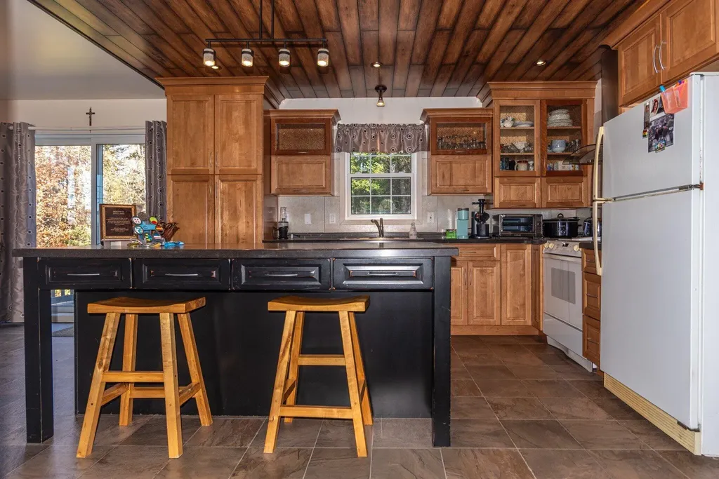 282 19th Avenue Madawaska ME 04756