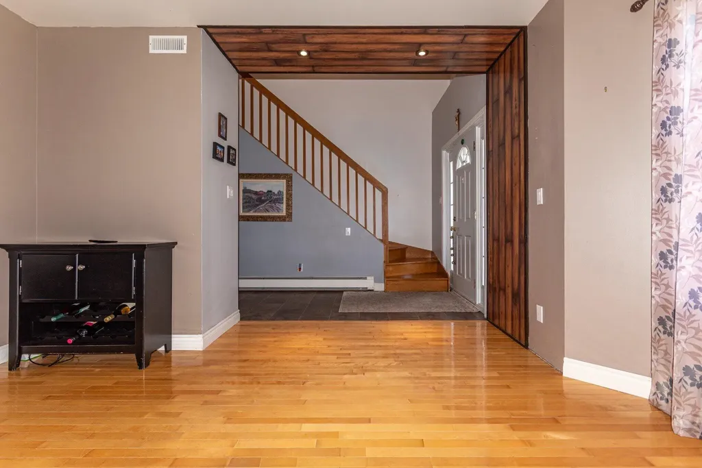 282 19th Avenue Madawaska ME 04756