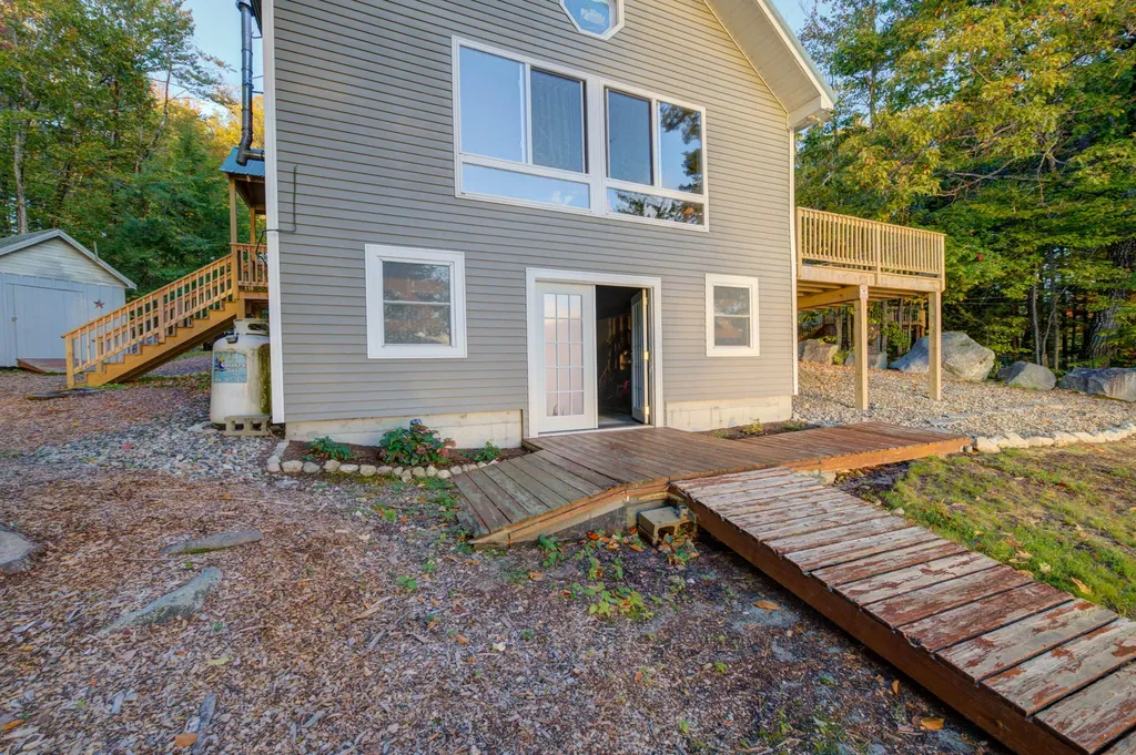 291 Shore Road Denmark ME 04022