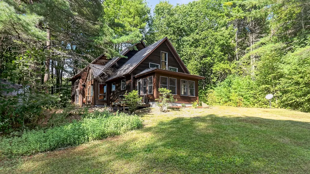 18 Ledge Hill Road Sweden ME 04040