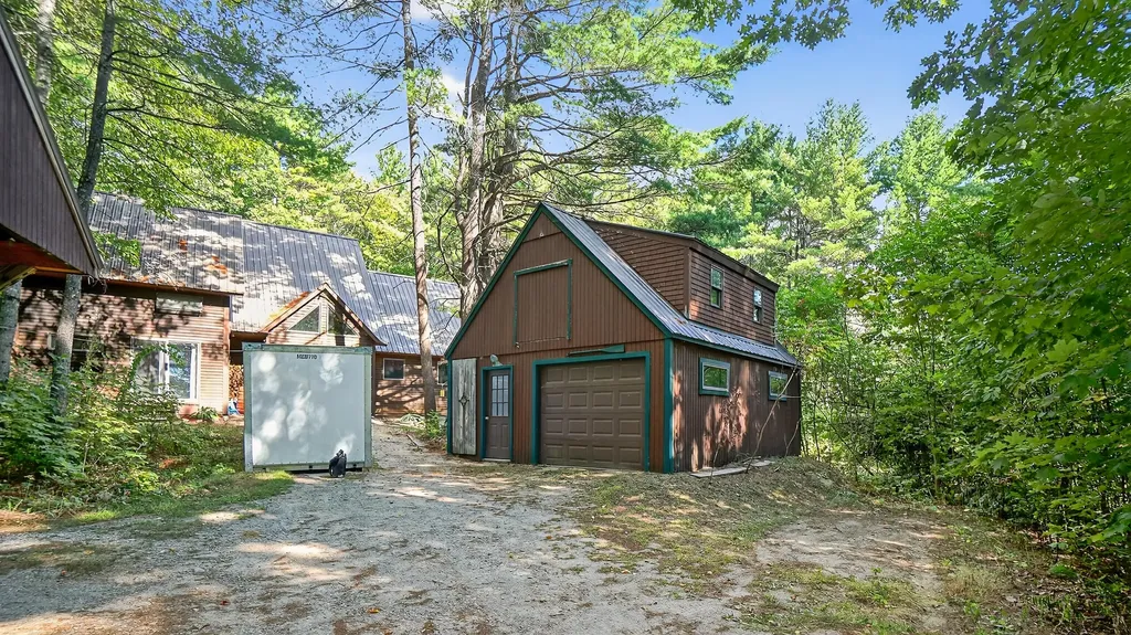 18 Ledge Hill Road Sweden ME 04040