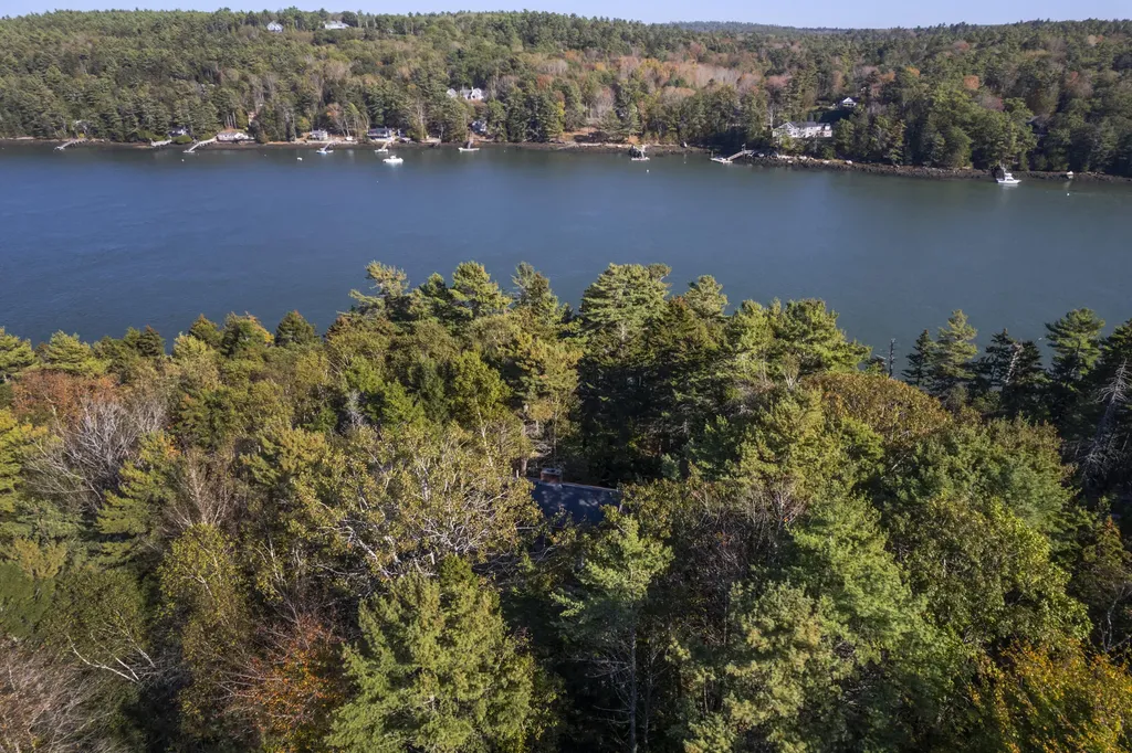17 Lester Road Westport Island ME 04578