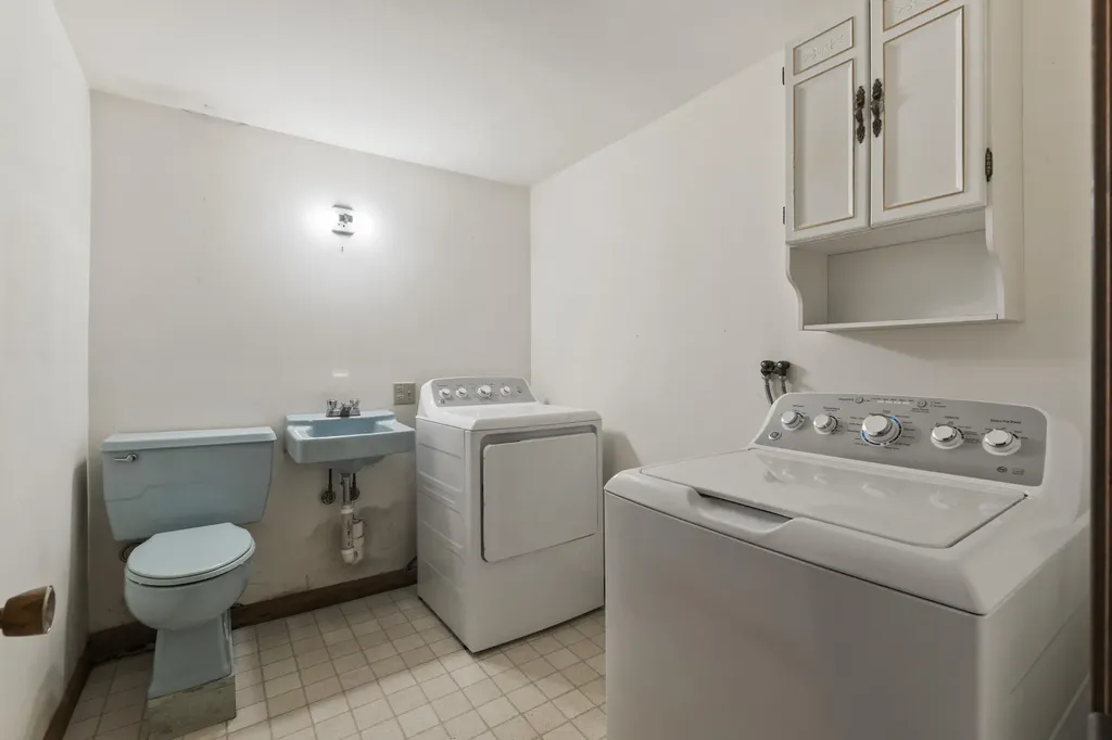 17 Lester Road Westport Island ME 04578