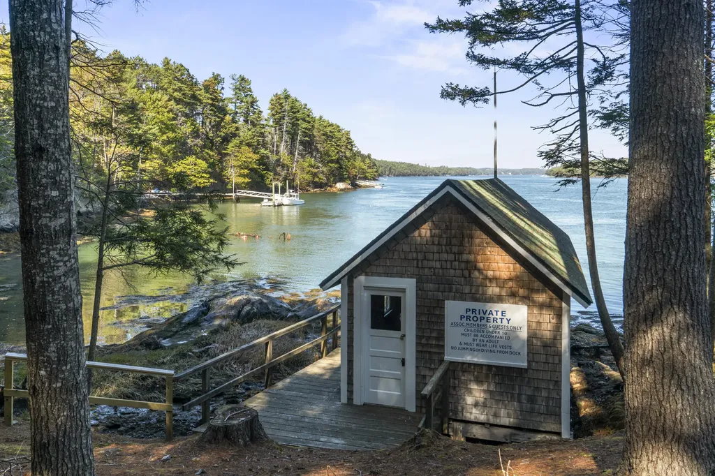 17 Lester Road Westport Island ME 04578