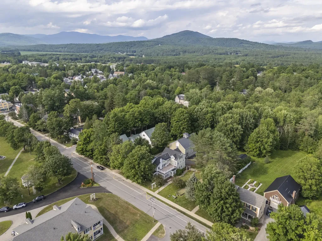22 Broad Street Bethel ME 04217