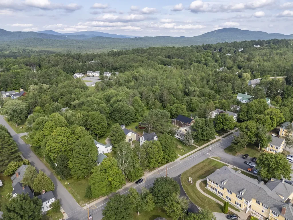 22 Broad Street Bethel ME 04217