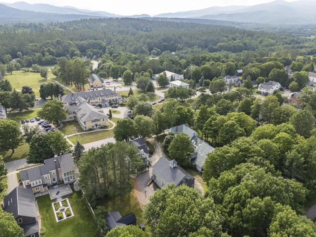 22 Broad Street Bethel ME 04217