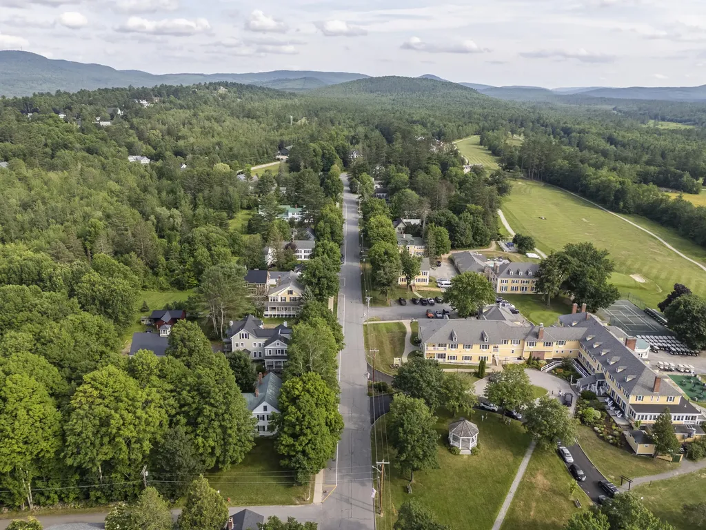 22 Broad Street Bethel ME 04217