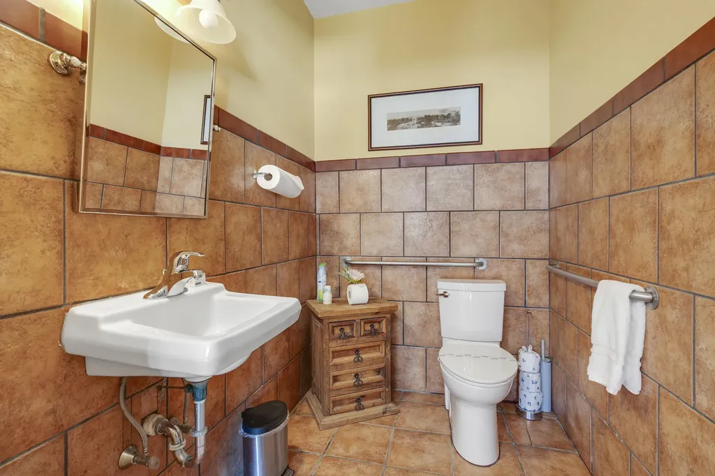 22 Broad Street Bethel ME 04217
