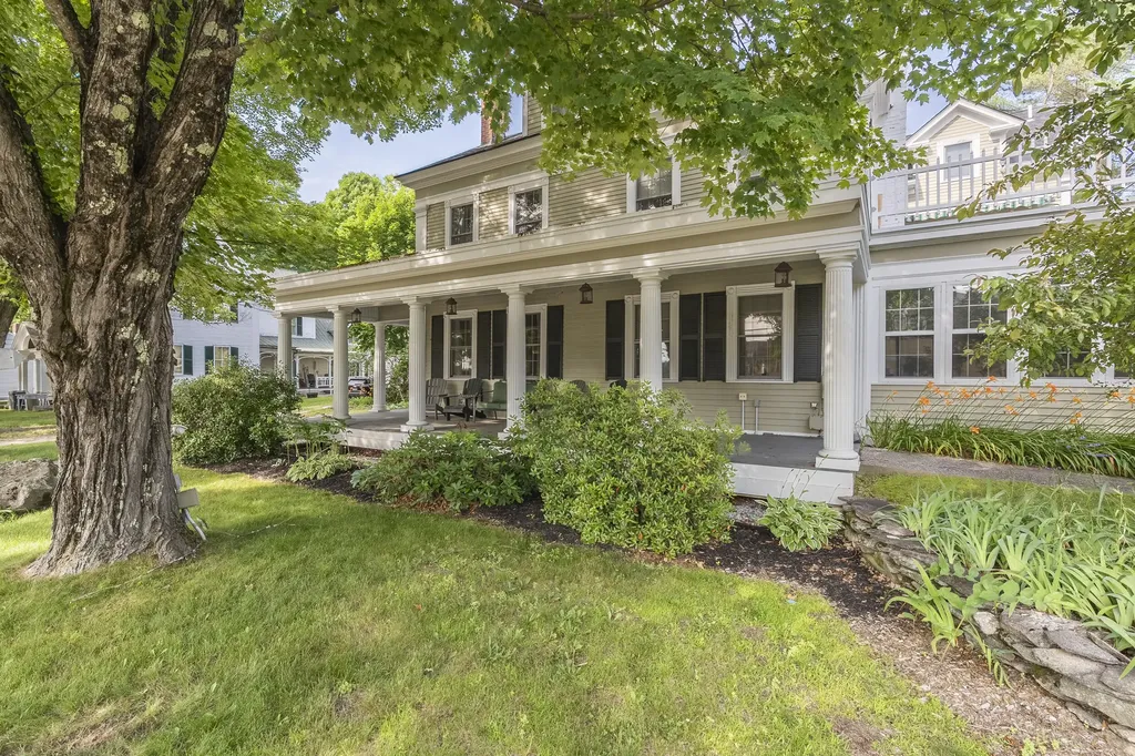 22 Broad Street Bethel ME 04217
