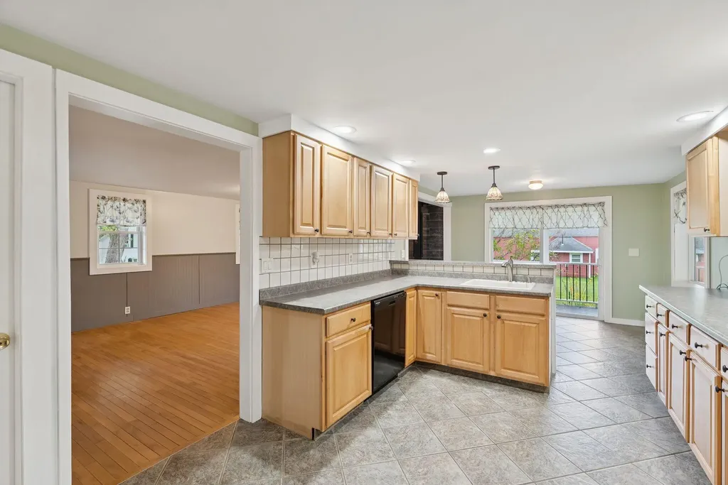 218 Oak Street Oakland ME 04963