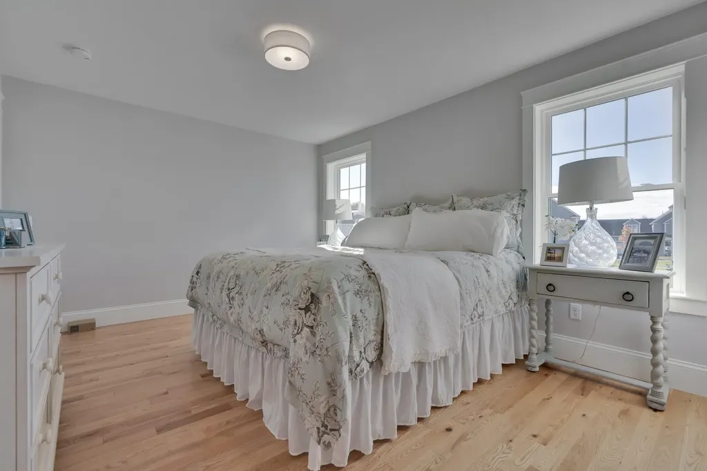 195 Falcon Crest Drive Gorham ME 04038