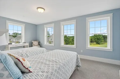 195 Falcon Crest Drive Gorham ME 04038