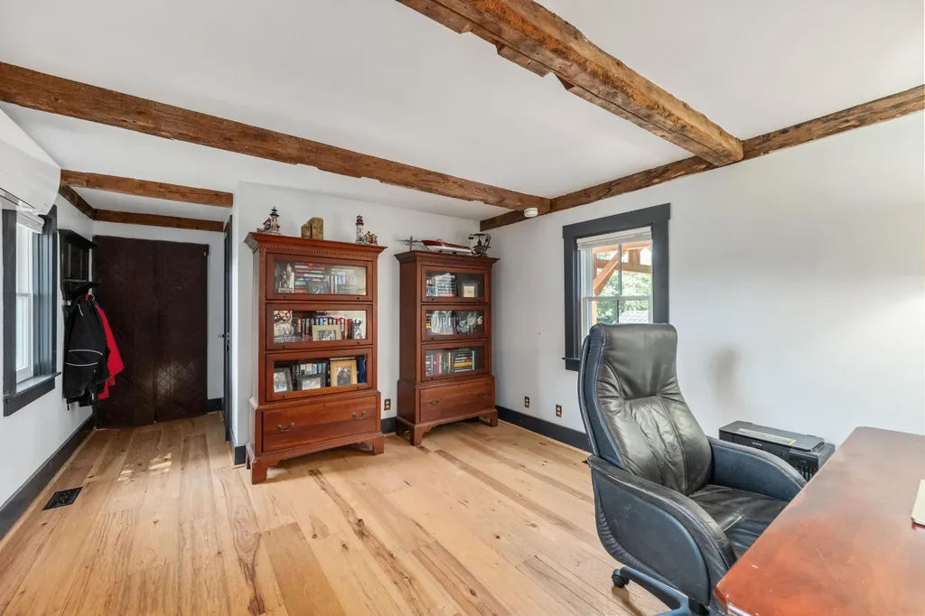 935 Dutch Neck Waldoboro ME 04572