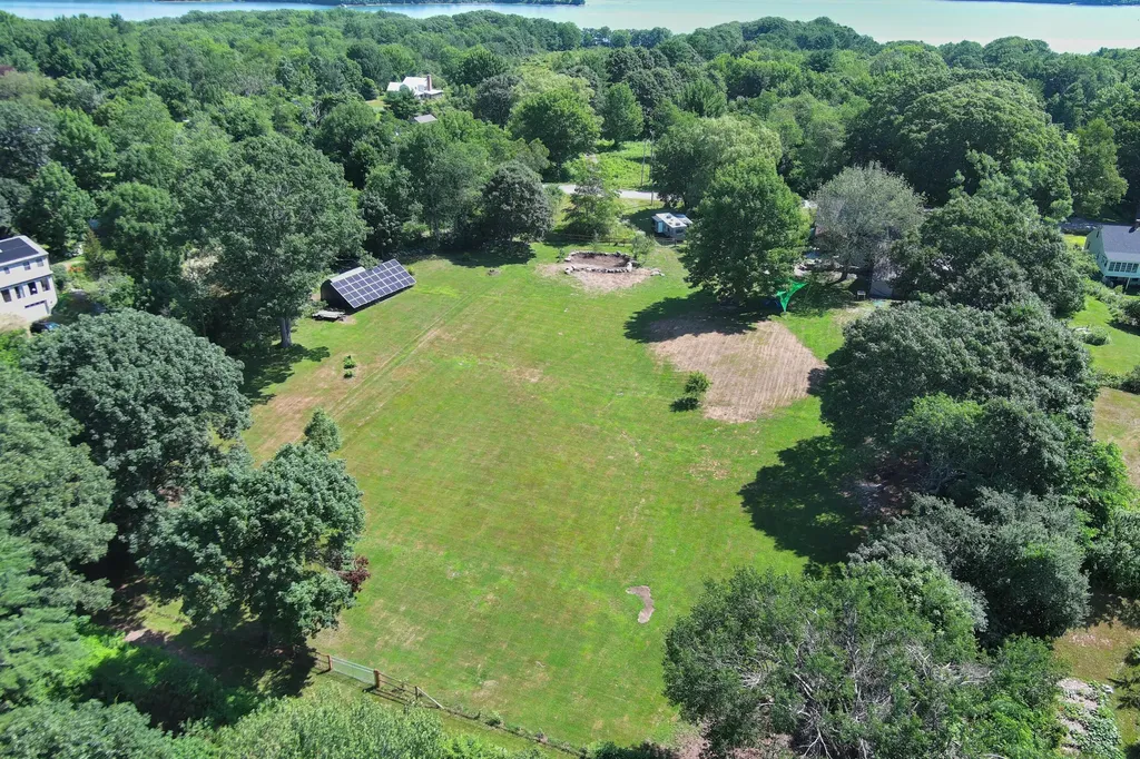 935 Dutch Neck Waldoboro ME 04572