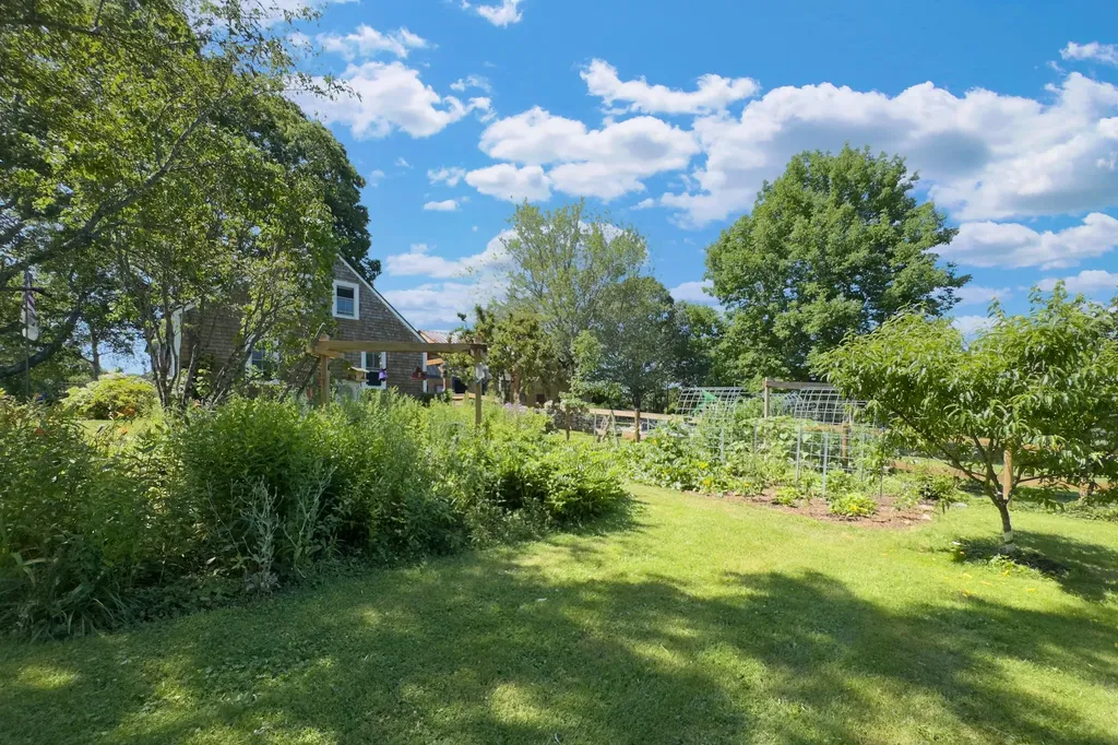 935 Dutch Neck Waldoboro ME 04572