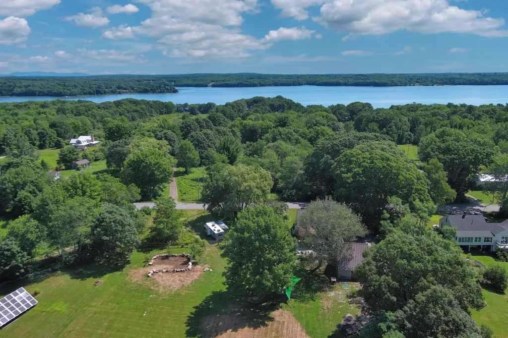 935 Dutch Neck Waldoboro ME 04572