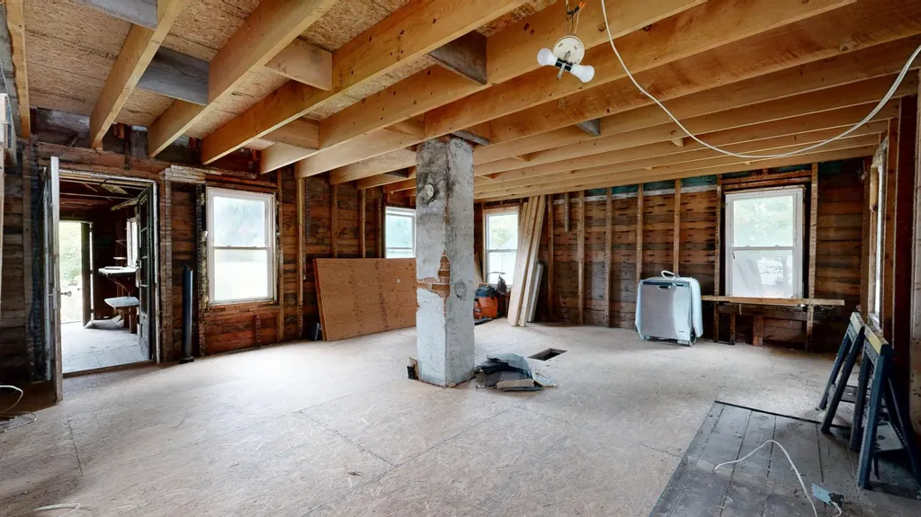 529 Riverside Drive Auburn ME 04210