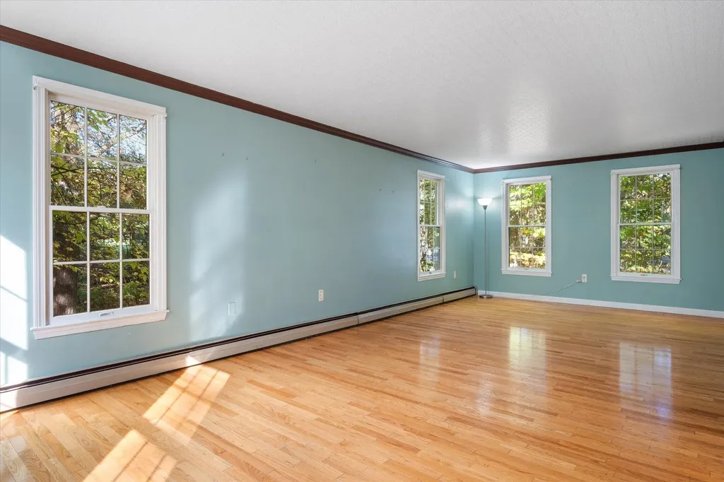 1234 Essex Street Bangor ME 04401