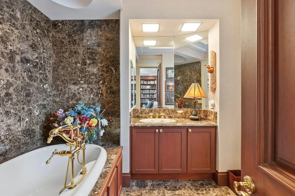 17 Seaview Avenue Kennebunkport ME 04046