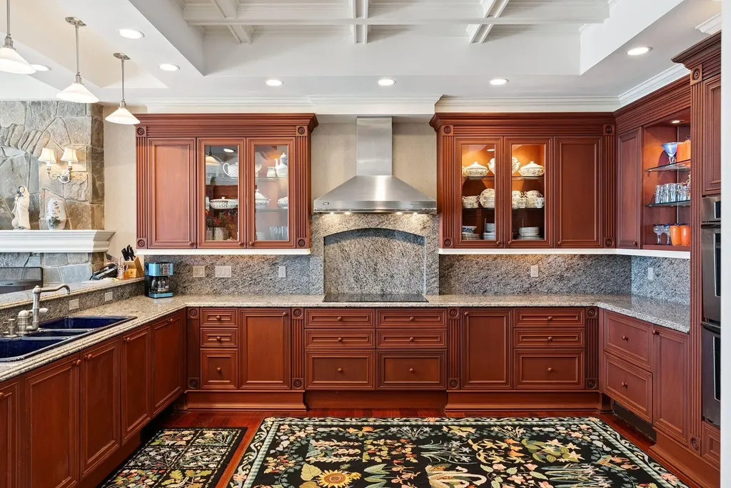 17 Seaview Avenue Kennebunkport ME 04046