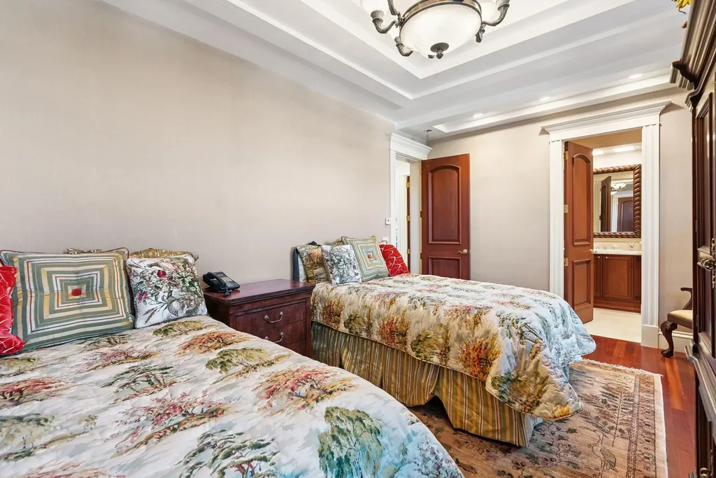 17 Seaview Avenue Kennebunkport ME 04046