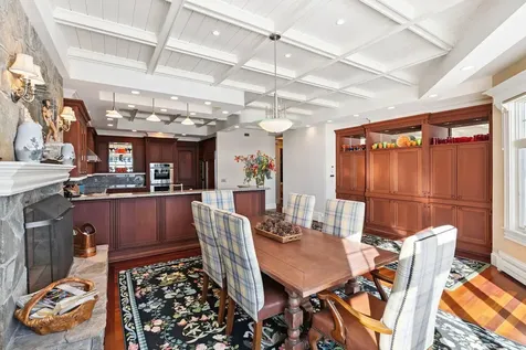 17 Seaview Avenue Kennebunkport ME 04046
